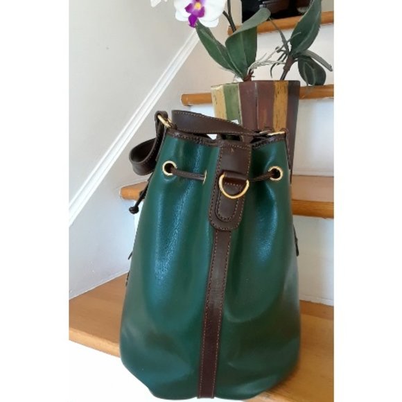 Big Lovely Green Leather hand-Carry Bag - Picture 2 of 5